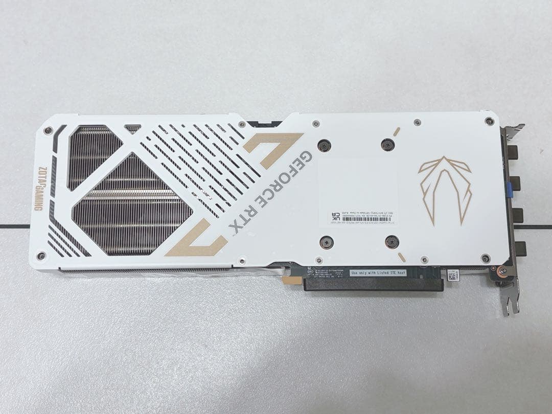 グラフィックボード・グラボ・ビデオカード ZOTAC RTX 5070 AMP White Edition
