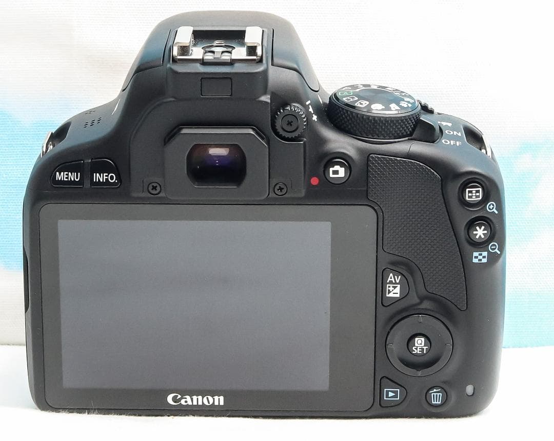 美品⭐️Canon kiss x7⭐️超小型一眼レフ⭐️スマホ転送♪⭐️一眼レフ