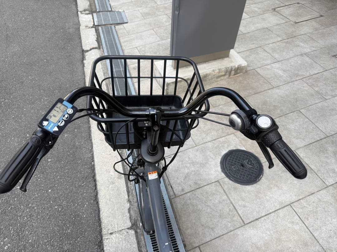 大阪府　子供乗せ　ヤマハ　 電動アシスト自転車 チャイルドシート付き グレー
