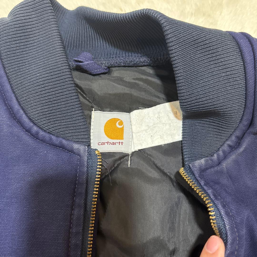 Carhartt ネイビーベスト