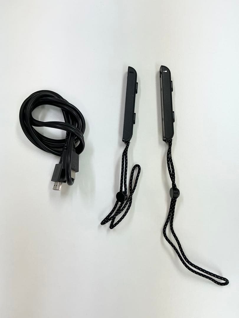 Nintendo Switch 本体　ドック　USBケーブル　ストラップ付