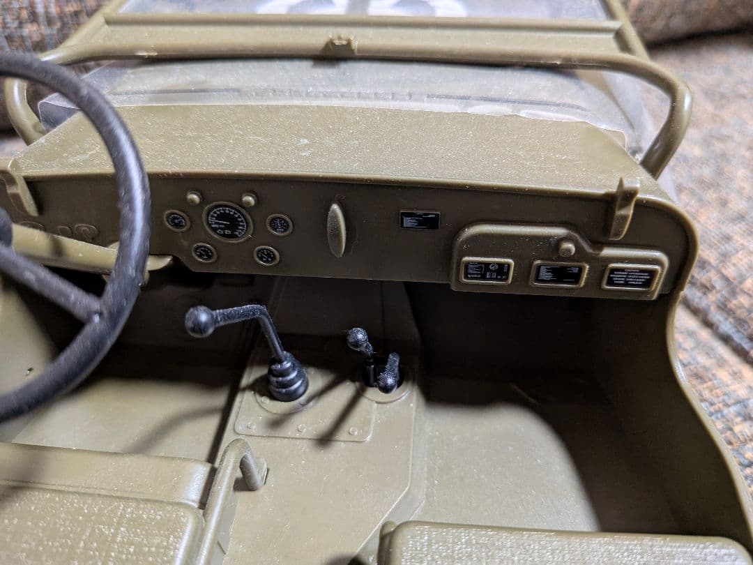 新品1/10 JJRC C8815 ウィリスジープ　メタルペラシャ付き