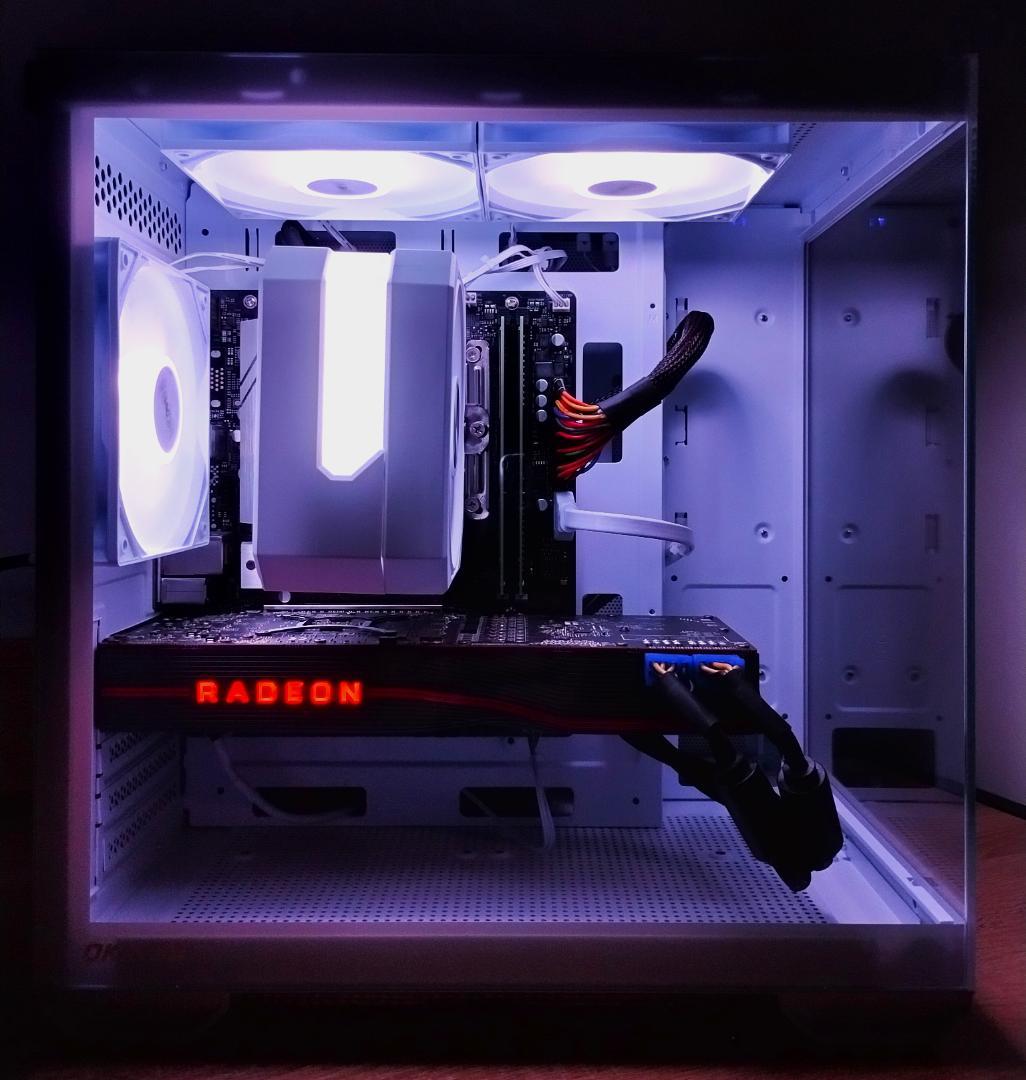 ゲーミングPC/Core i7 10700/RX5700XT/メモリ16GB