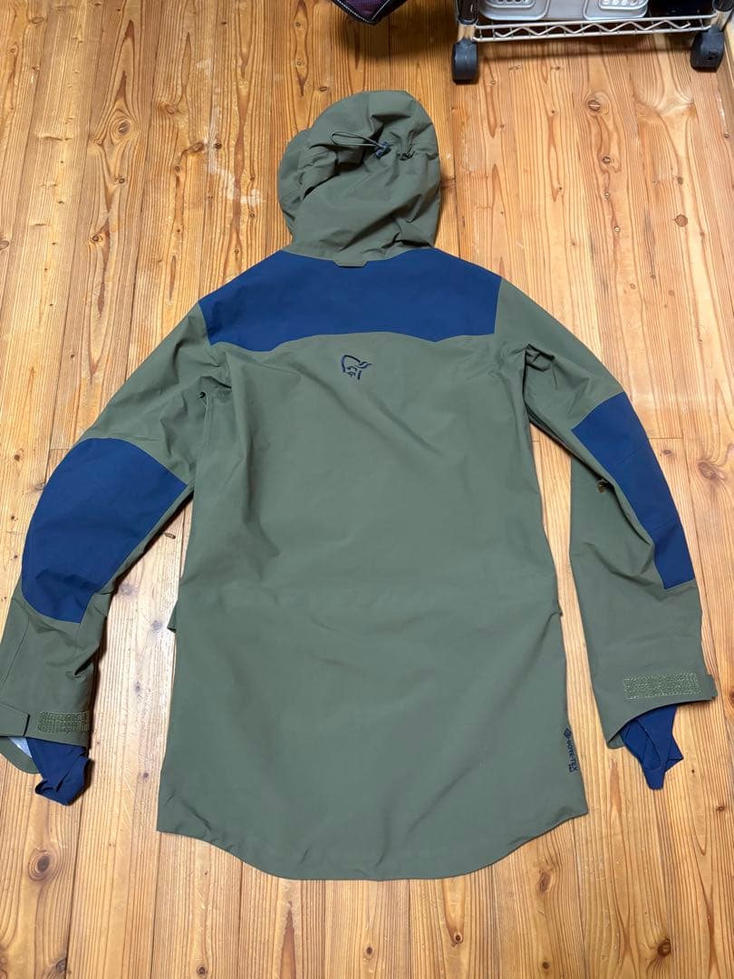 t*i様 ノローナ　タモックNorrona Tamok Gore-Tex Pro