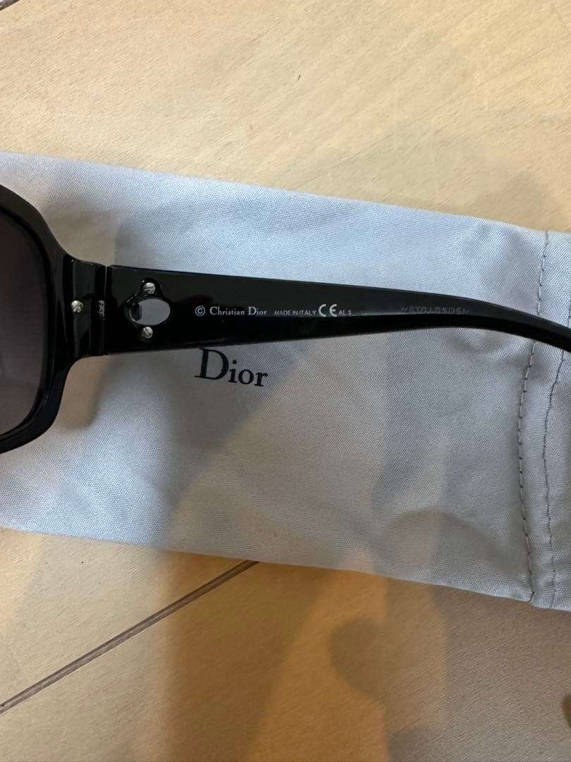 s*a様 【美品】Dior ブラック サングラス