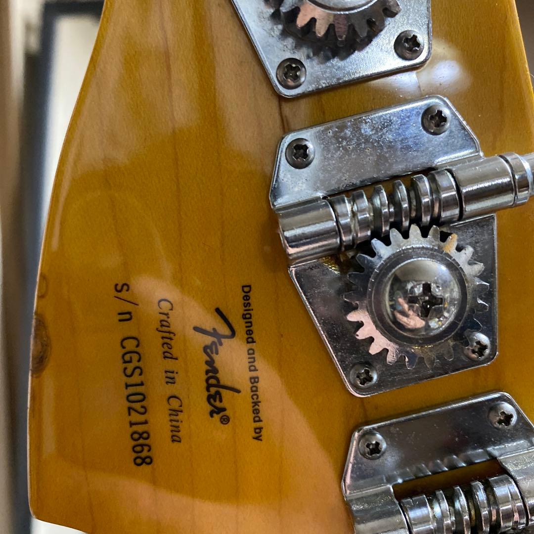 Squier Precision Bass 赤