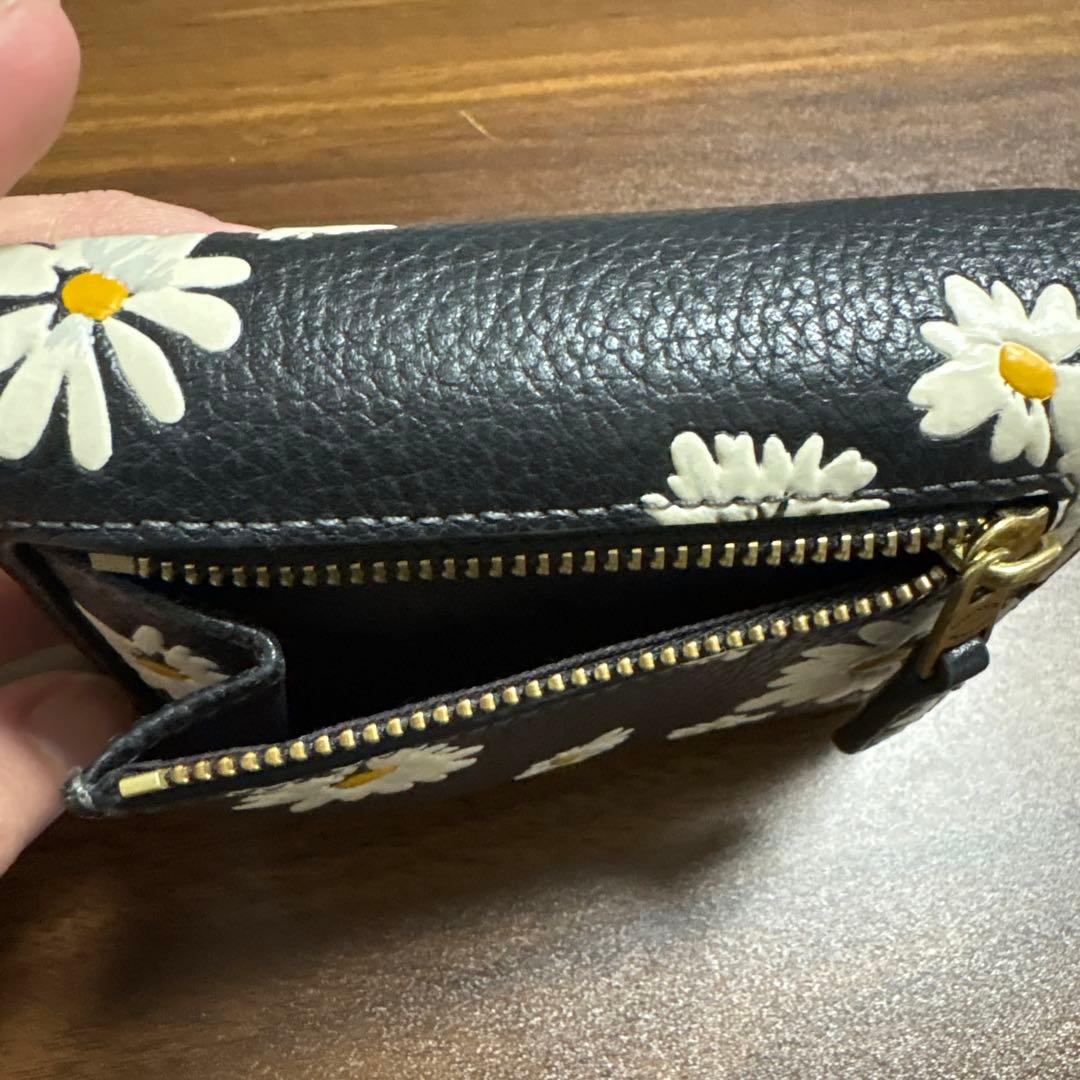 COACH デイジー柄 三つ折り財布
