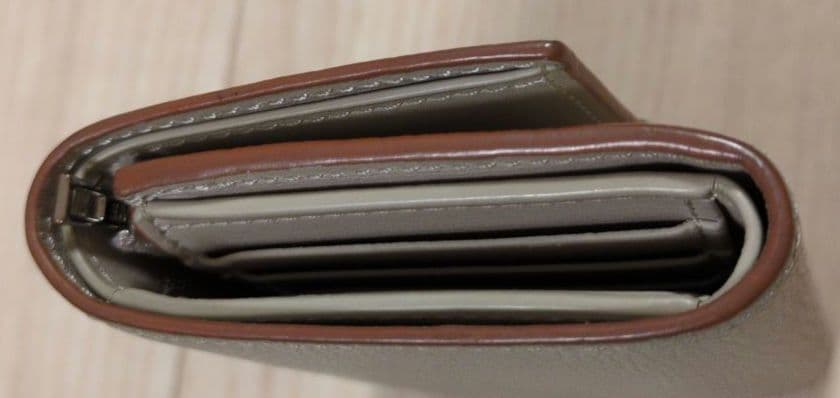 LOEWE 三つ折り財布 アナグラム ライトゴースト 箱付 バーティカルスモール
