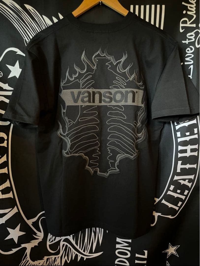 新品vanson バンソン✖️ヒューマンボーン＆ファイヤーデザインTシャツ　XL