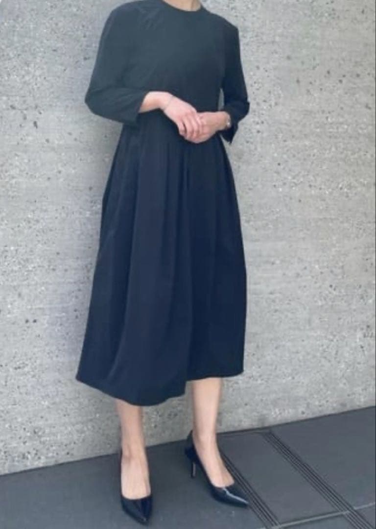 ボールジィ ポリエステルストレッチタフタ タックギャザーワンピース 36