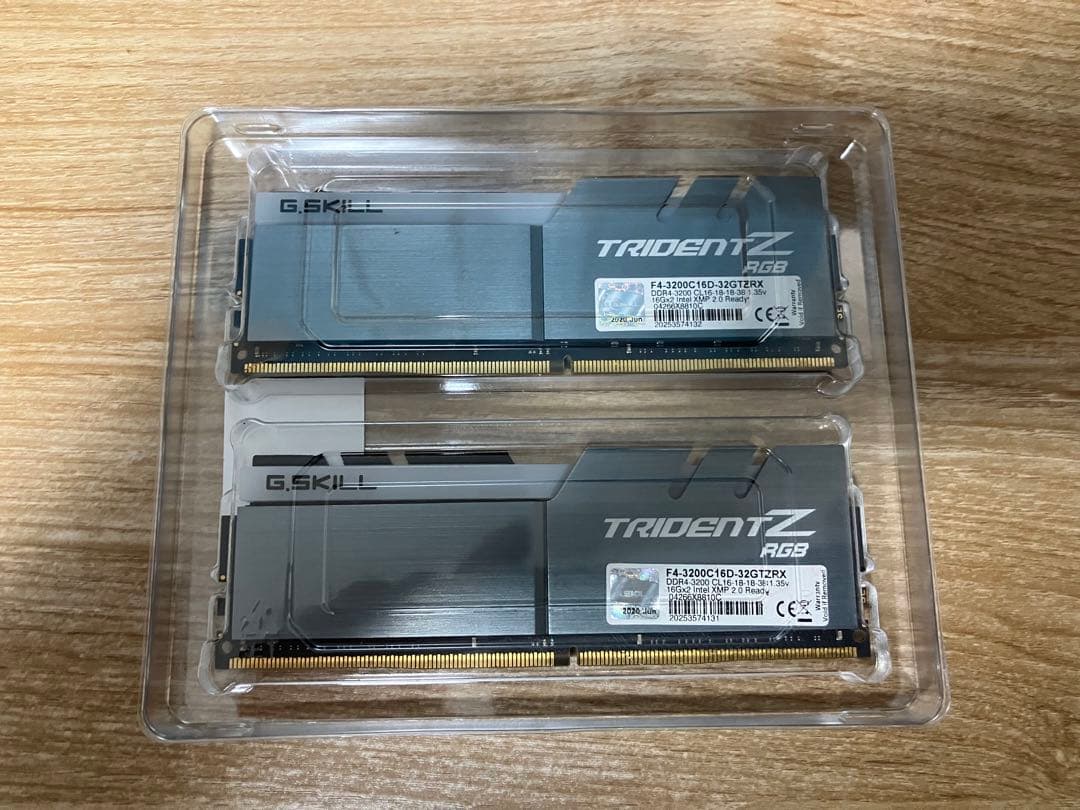 メモリー G SKILL TRIDENT Z RGB 32GB DDR4-3200