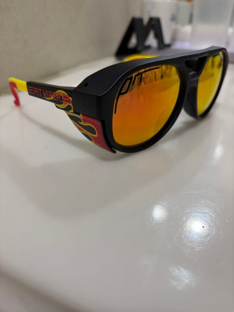 PIT VIPER サングラス　ファイヤーフレイム