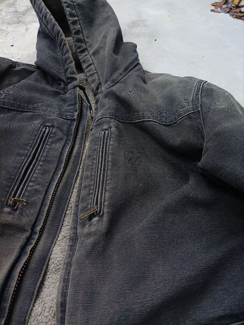 鬼フェード　carhartt ジャクソンコート　ミディアム　C95