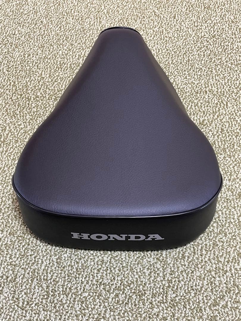 ホンダCT110新品シート