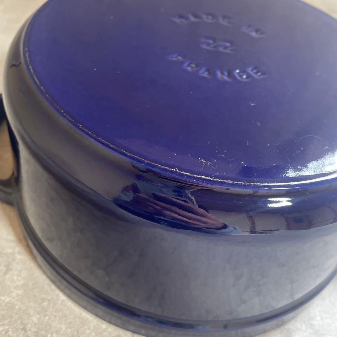 美品　STAUB ココット ラウンド 22cm グランブルー
