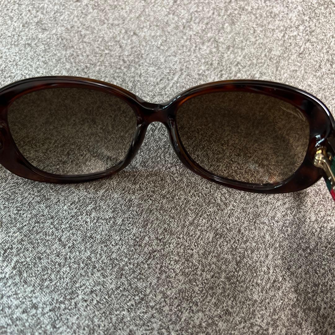 GUCCI ブラウンサングラス