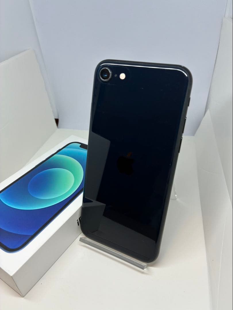 【超美品】iPhone SE3 128㎇　ブラック　SIMフリー　新品バッテリー
