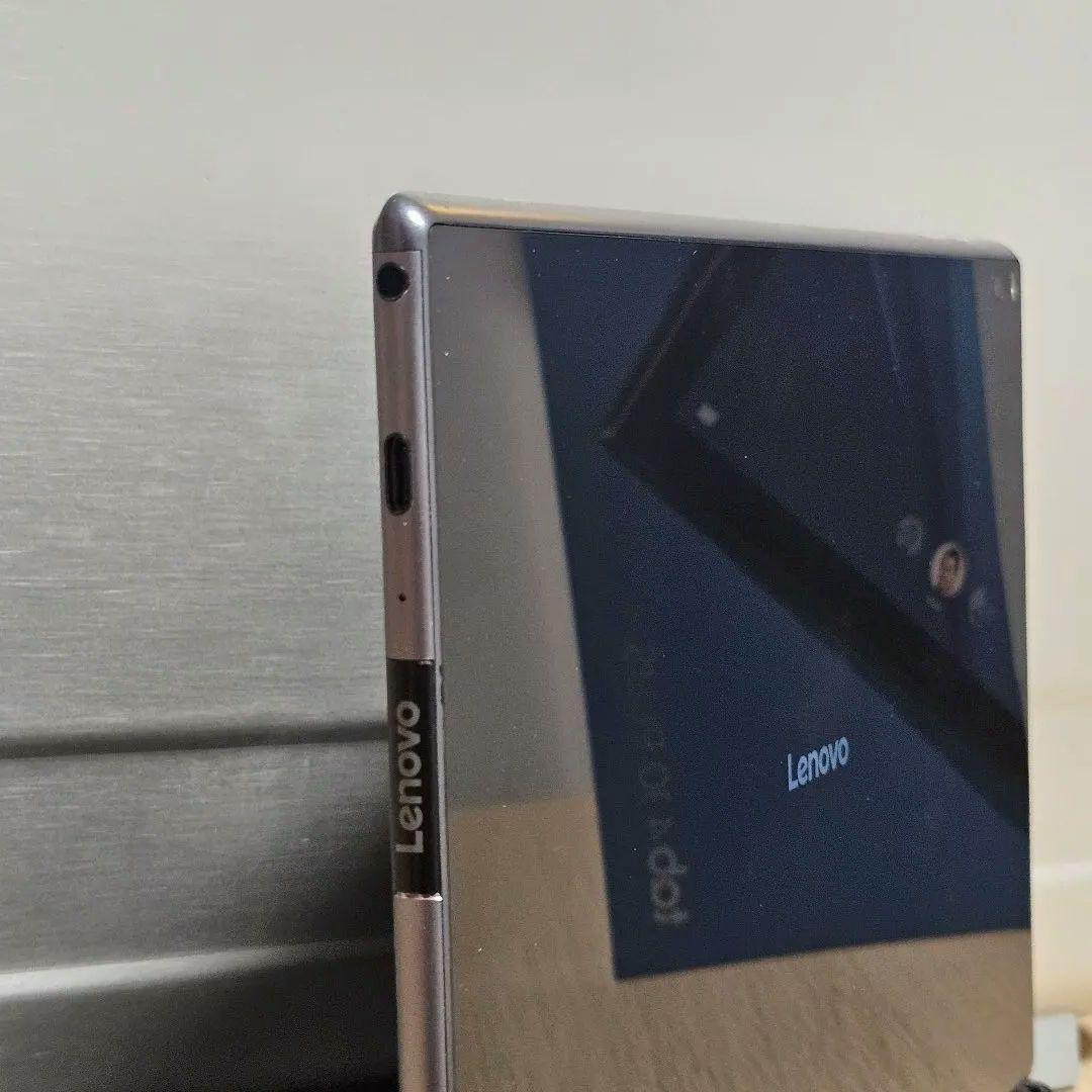 Lenovo Tab4 10 Plus 本体+ケース