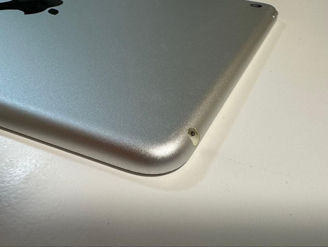 iPad mini4 128GB Wi-Fiモデル