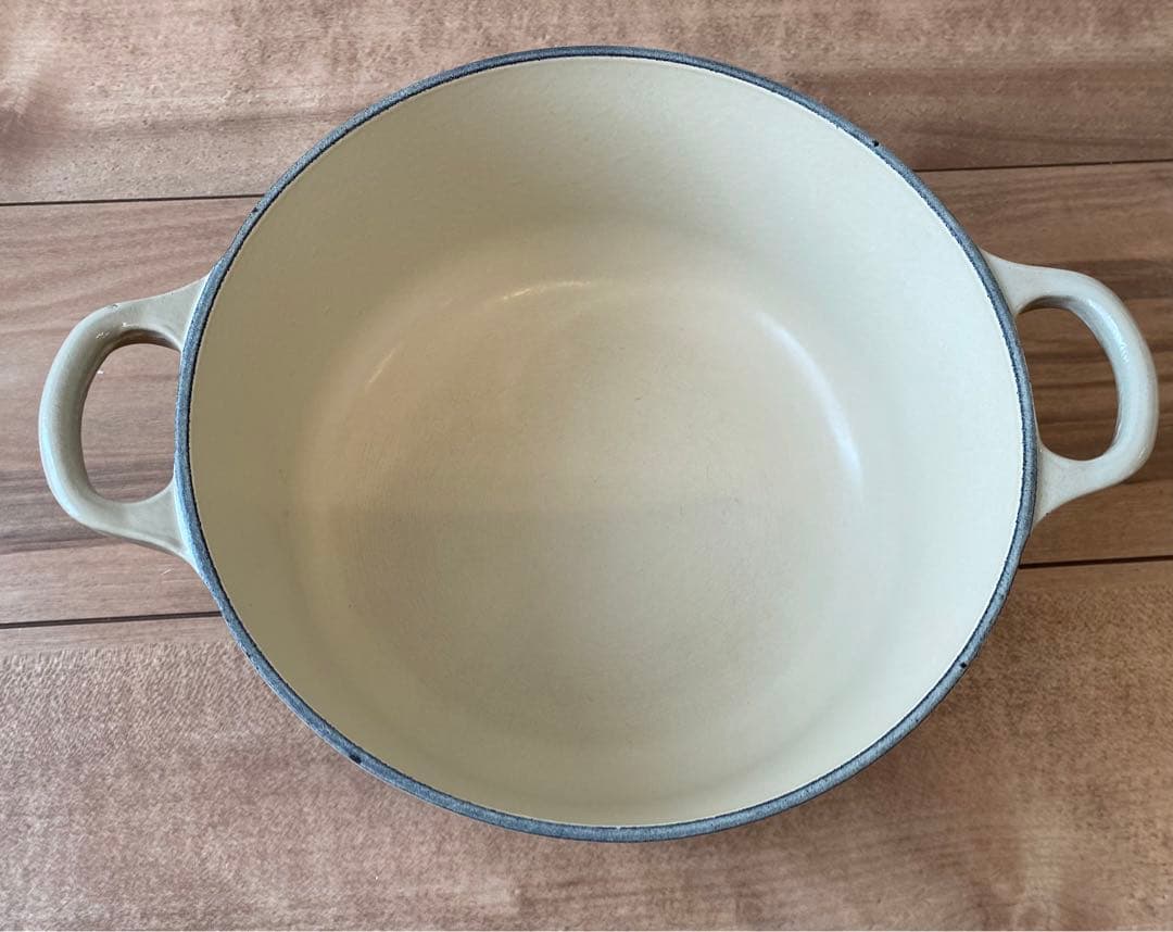ルクルーゼ　LE CREUSET ココットロンド　20 リネン
