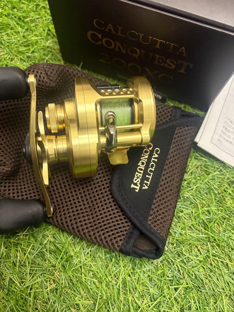 SHIMANO カルカッタコンクエスト200XG 右