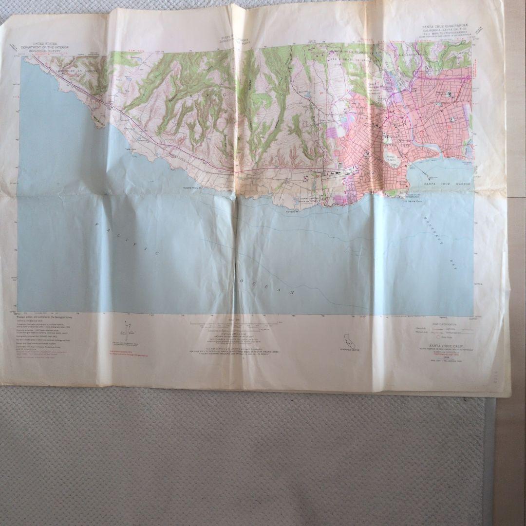希少1978カリフォルニア州 地図と観光パン、缶バッジ