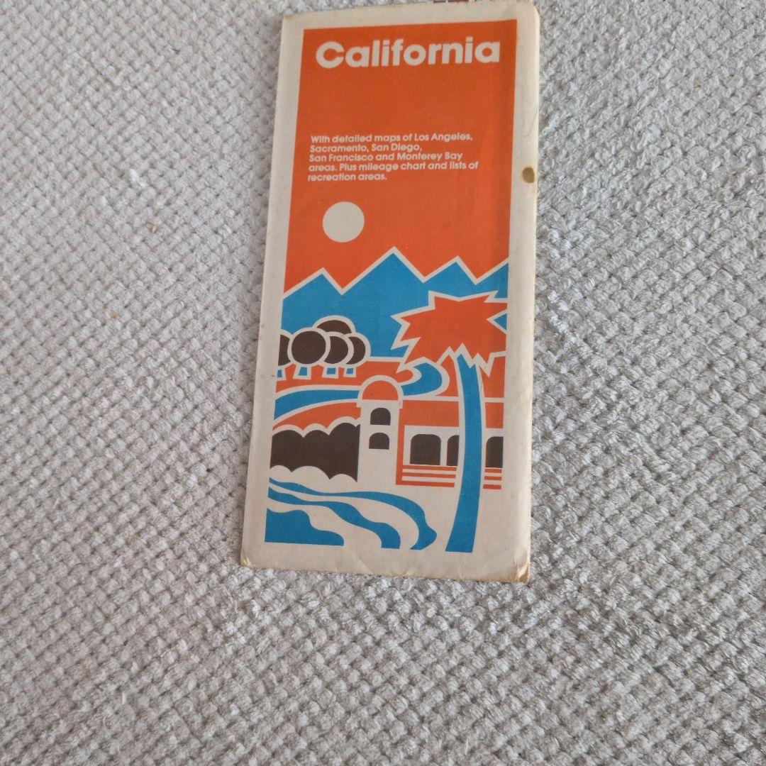 希少1978カリフォルニア州 地図と観光パン、缶バッジ