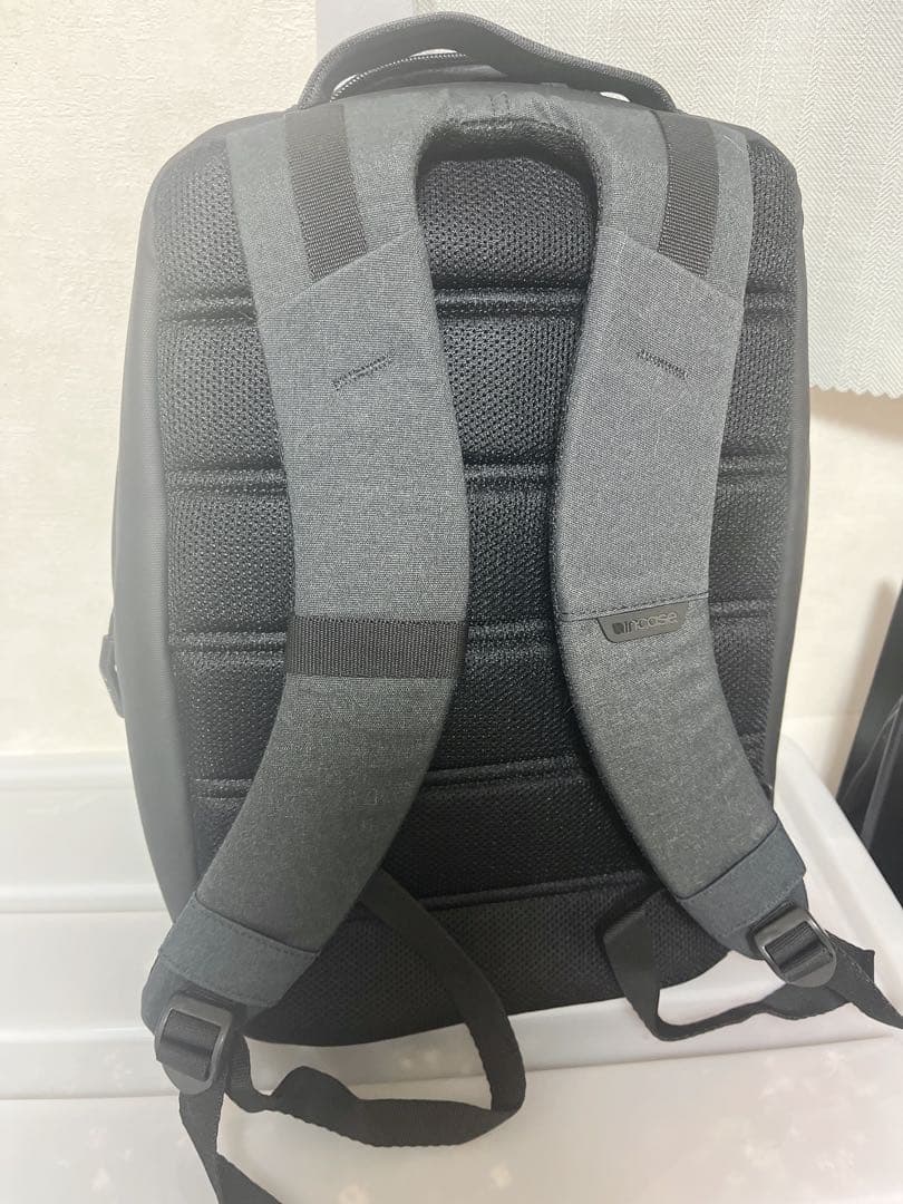 【新品未使用】Incase リュック