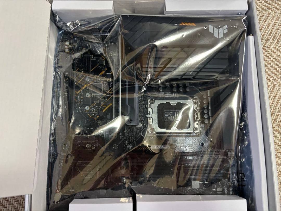 ASUS B660M-PLUS D4 マザーボード