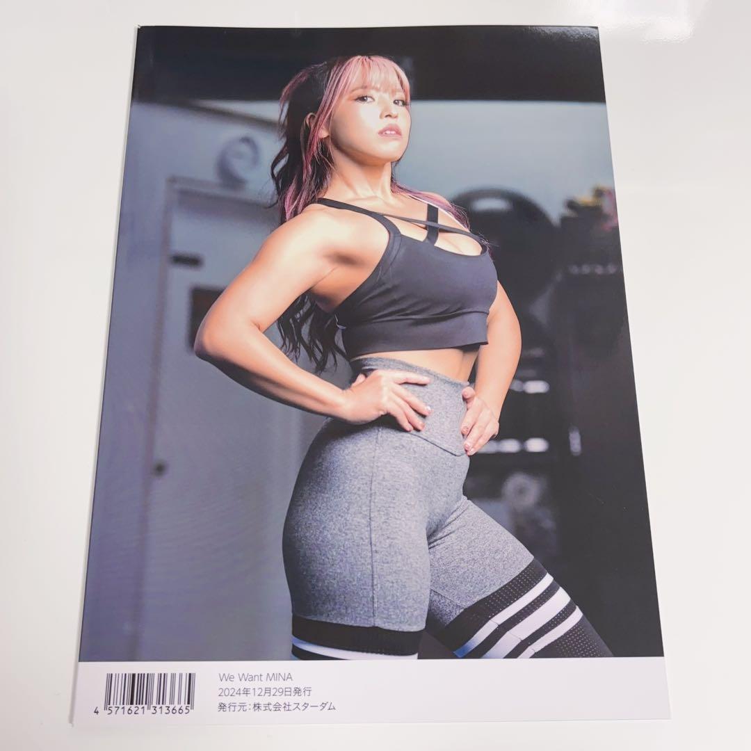 お*迎様 【匿名配送】スターダム 白川未奈 写真集 We Want MINA サ