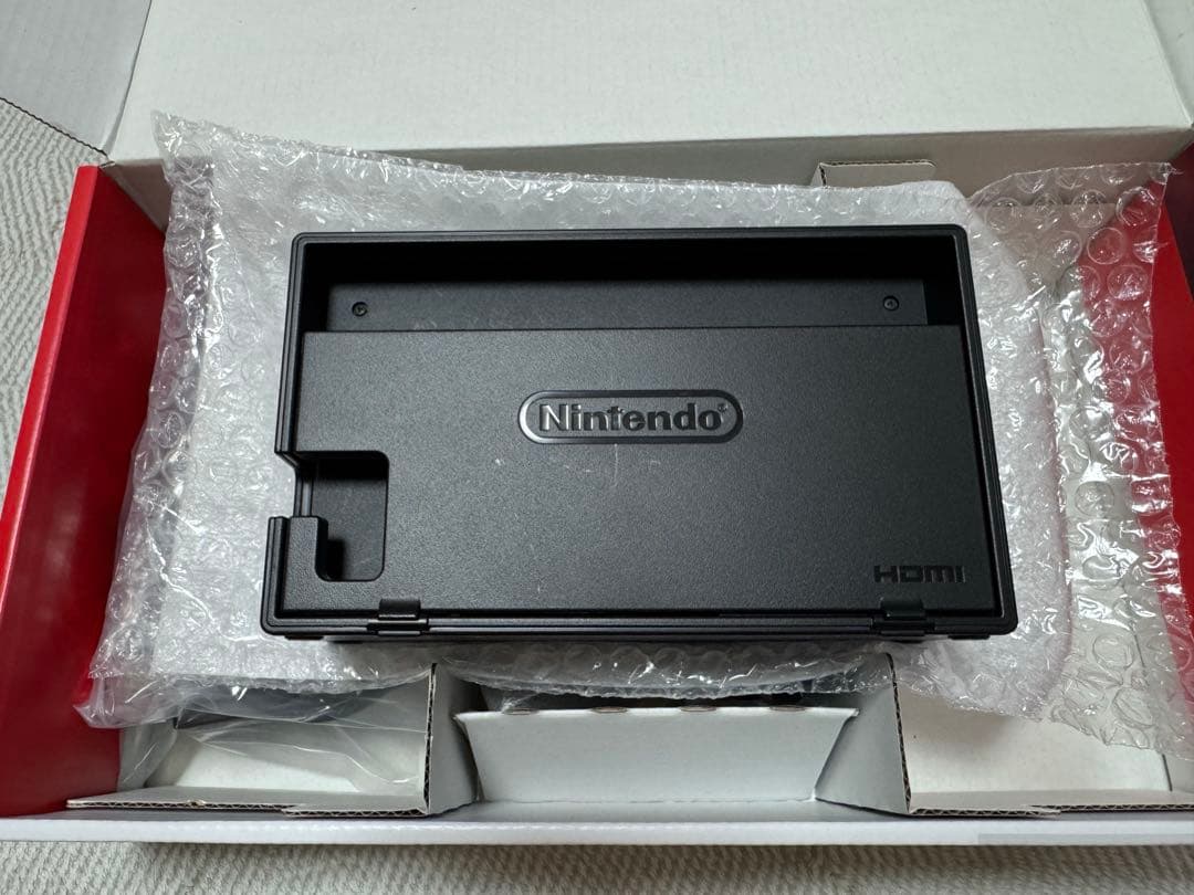 美品　Nintendo Switch 本体