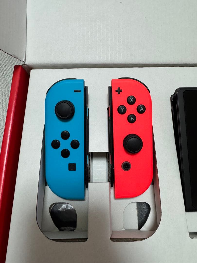 美品　Nintendo Switch 本体