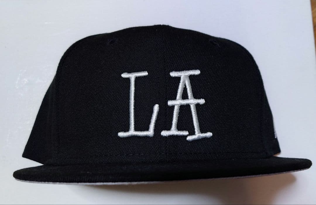 STUSSY ニューエラ LA 7 3/8 ブラック