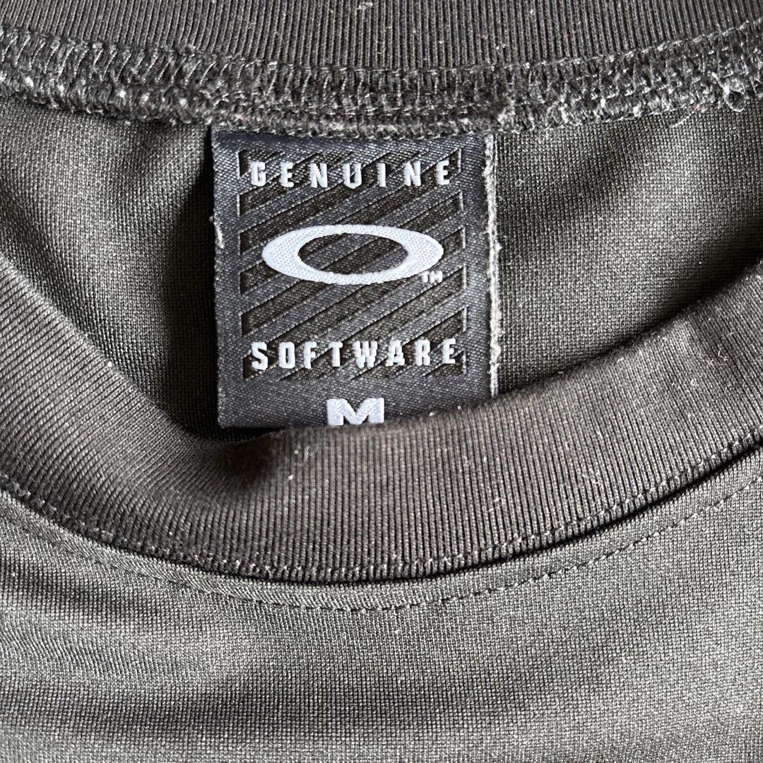 Oakley Tシャツ
