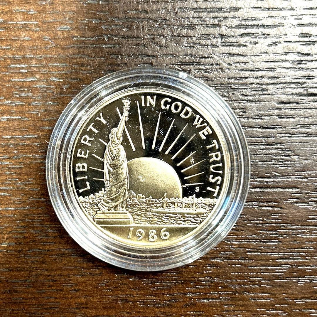 1986年 アメリカ 自由の女神 記念銀貨　リバティ