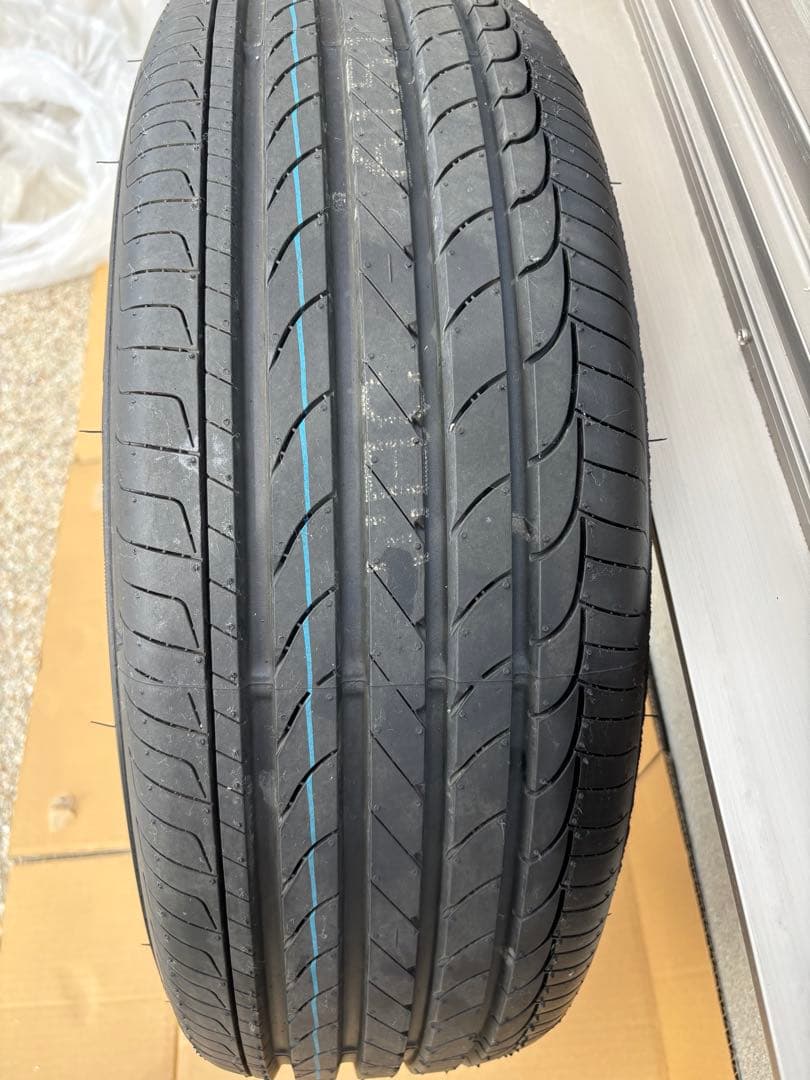 ステップワゴンRP6 16インチ　タイヤ　4本セット(2本分の値段)ホイールなし