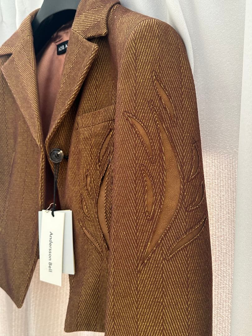アンダースンベル HANNAH LASER-CUT CROPPED JACKET