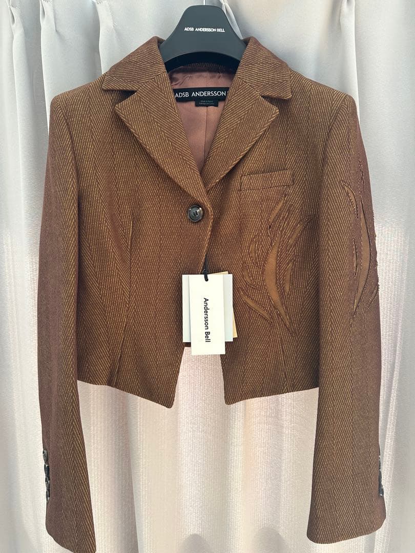 アンダースンベル HANNAH LASER-CUT CROPPED JACKET