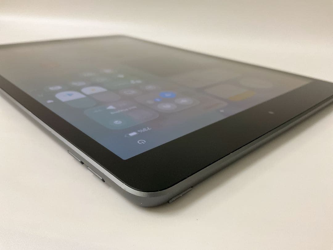 【BT87％】iPad 第8世代 32GB Wifiモデル スペースグレイ