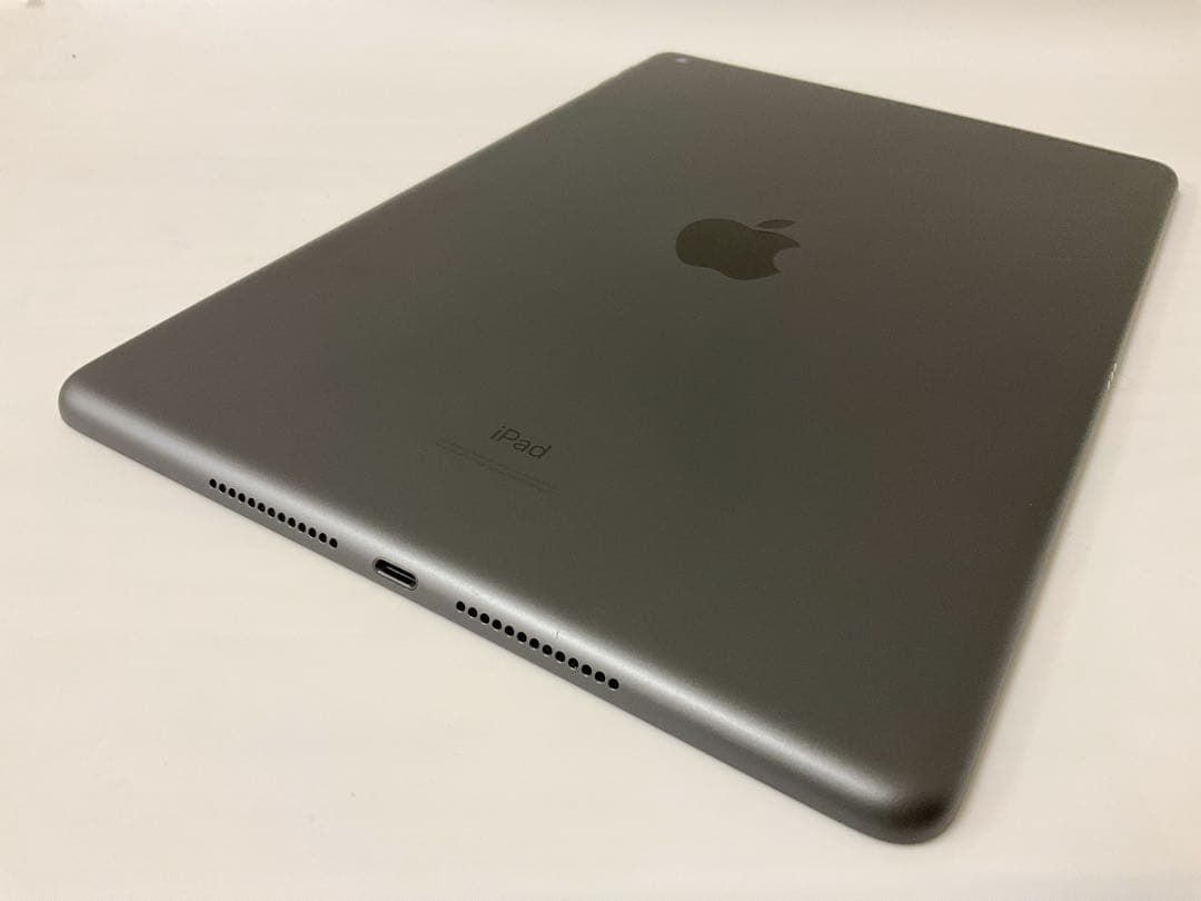 【BT87％】iPad 第8世代 32GB Wifiモデル スペースグレイ
