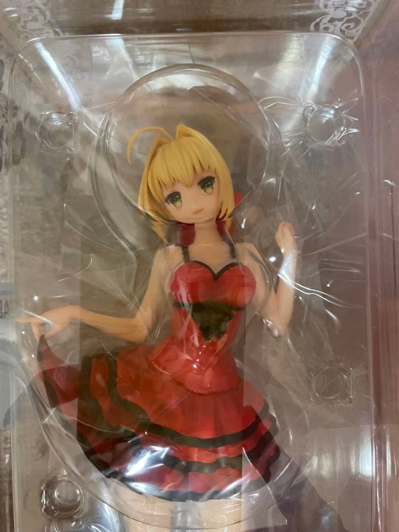 C*a様 Fate/EXTRA CCC セイバー 深紅の現代衣装