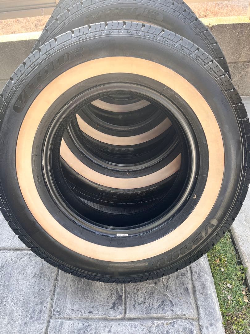 Vitour V2000 195/14C タイヤ