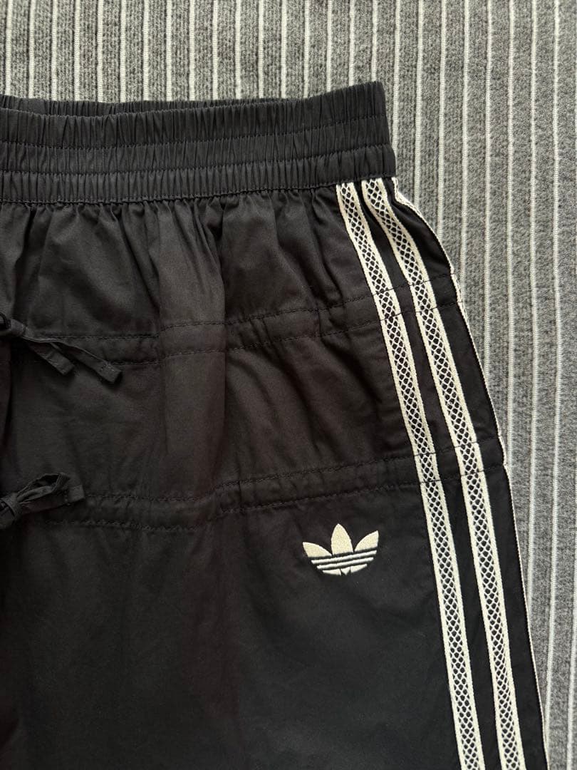 adidasoriginals サマーグロースカート ブラック