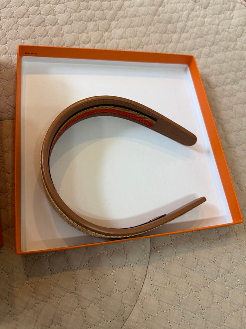 HERMES ベージュレザー エリザベスヘアバンド　カチューシャ