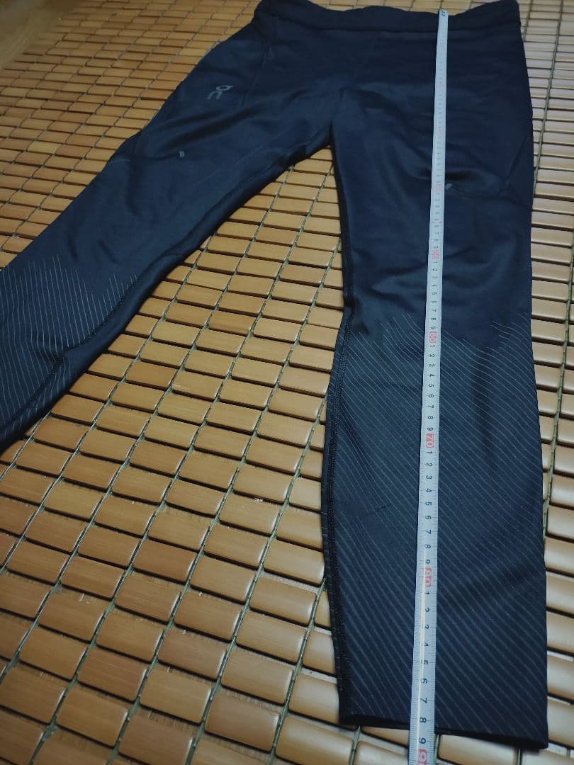 本日限定価格On Performance Winter Tights Lumos