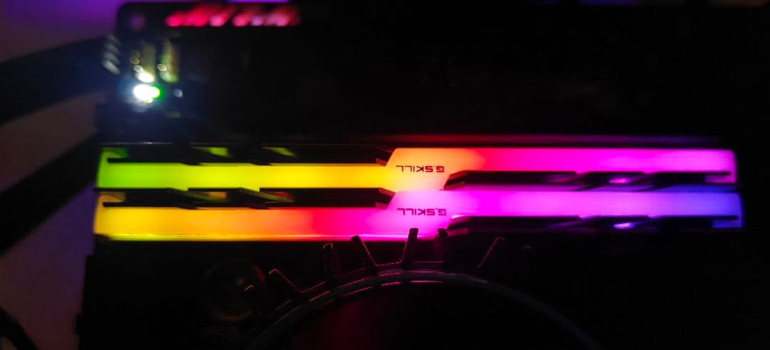 メモリー G.SKILL TRIDENT Z 32Gb 16x2 DDR4 3200MHz