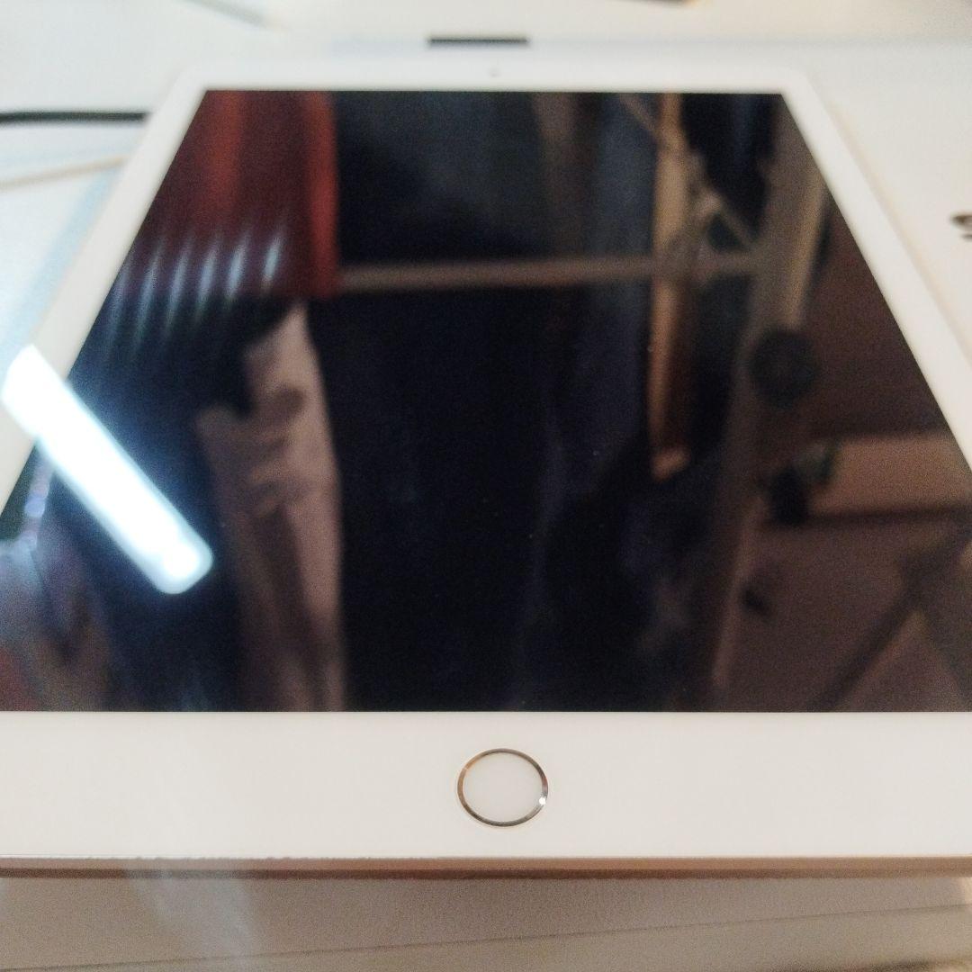Apple iPad (第6世代) 9.7インチ　iPad6 Wi-Fiモデル