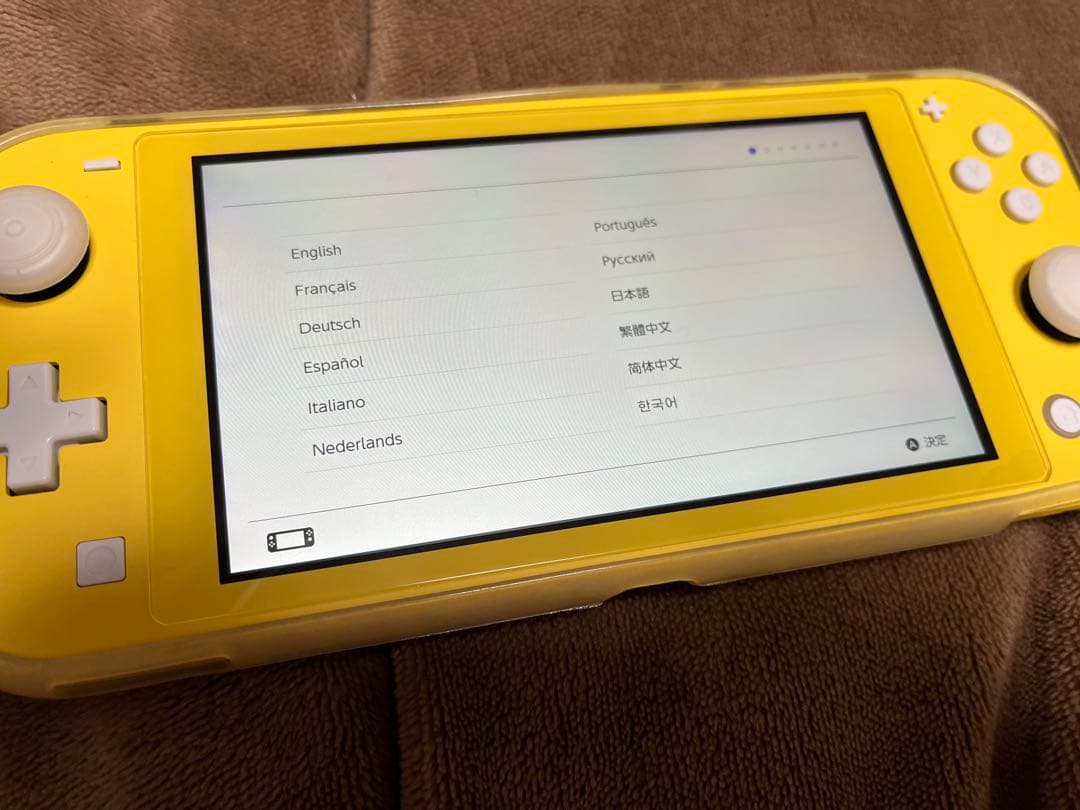 Nintendo Switch Light 本体 イエロー