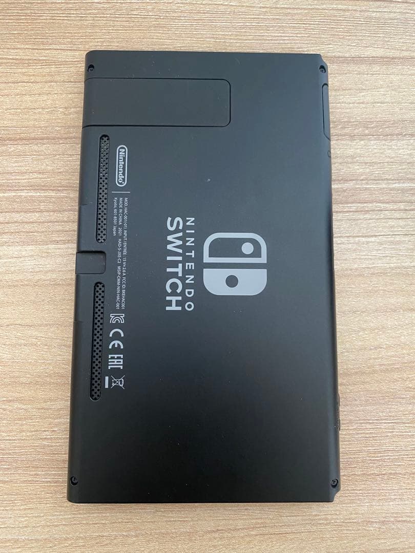 【液晶美品・純正プロコン2個付】Nintendo Switch本体 2021年製