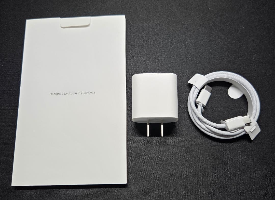 Apple iPad Air 11インチ M3 256GB + フィルムケース